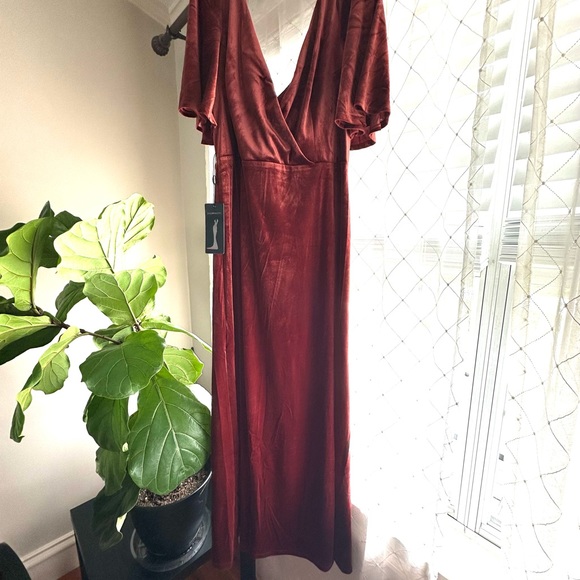 Velvet plus size maxi dress - Picture 1 of 2